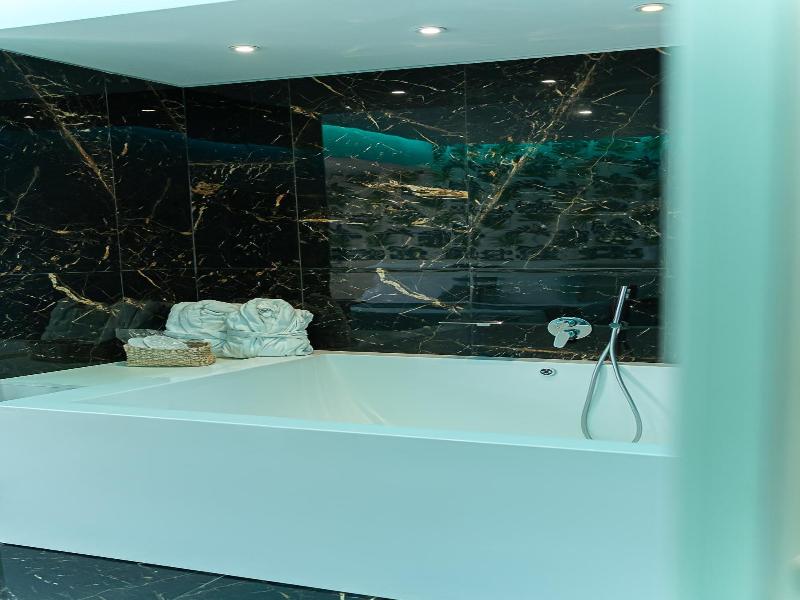 Hotel Max image