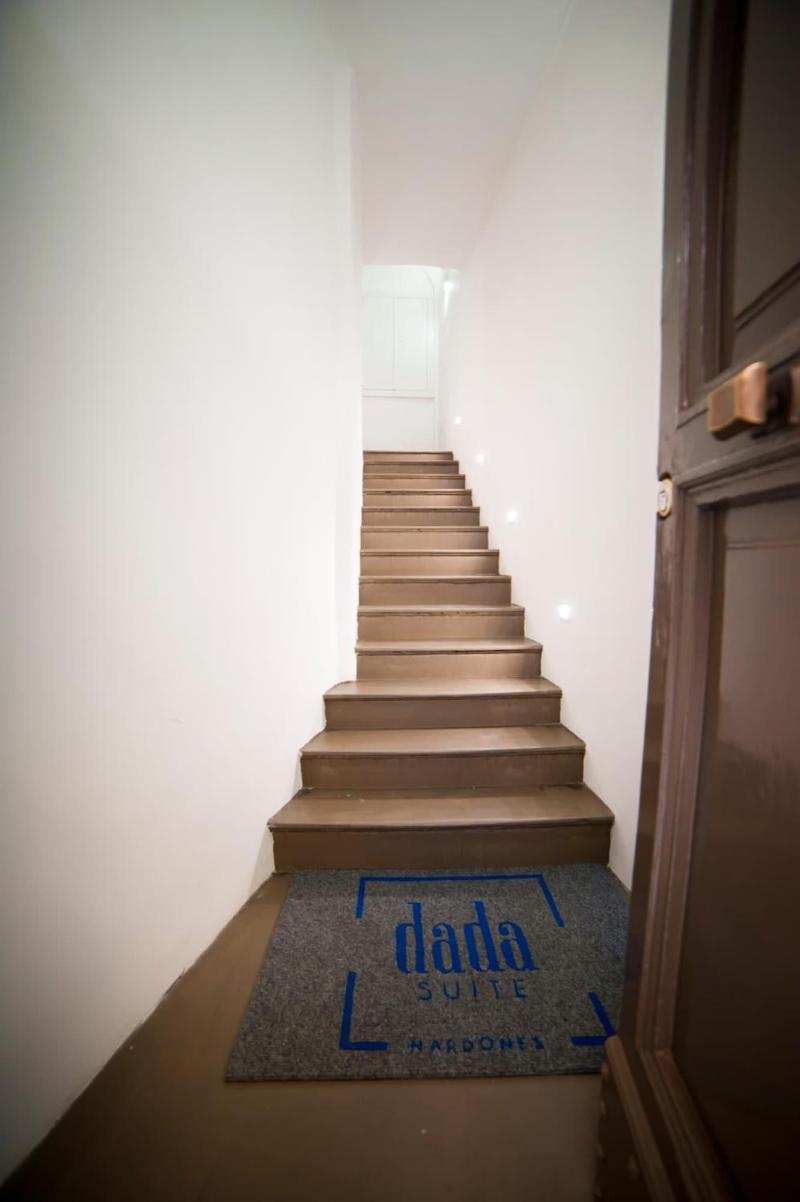 Dada Suite image