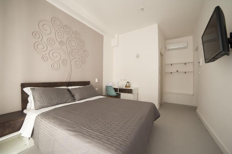 Dada Suite image