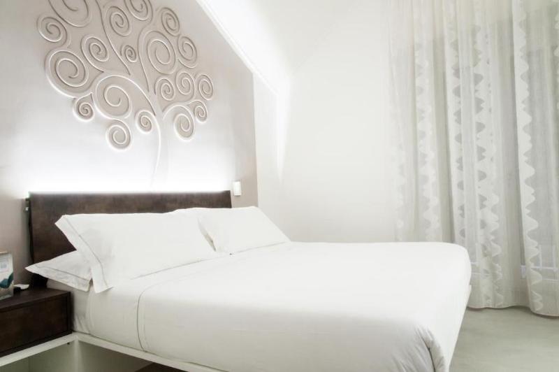 Dada Suite image