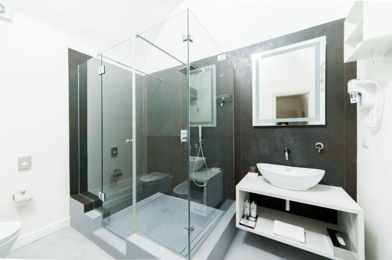 Dada Suite image