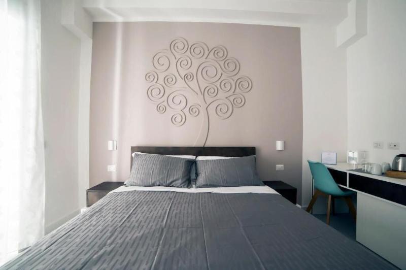 Dada Suite image