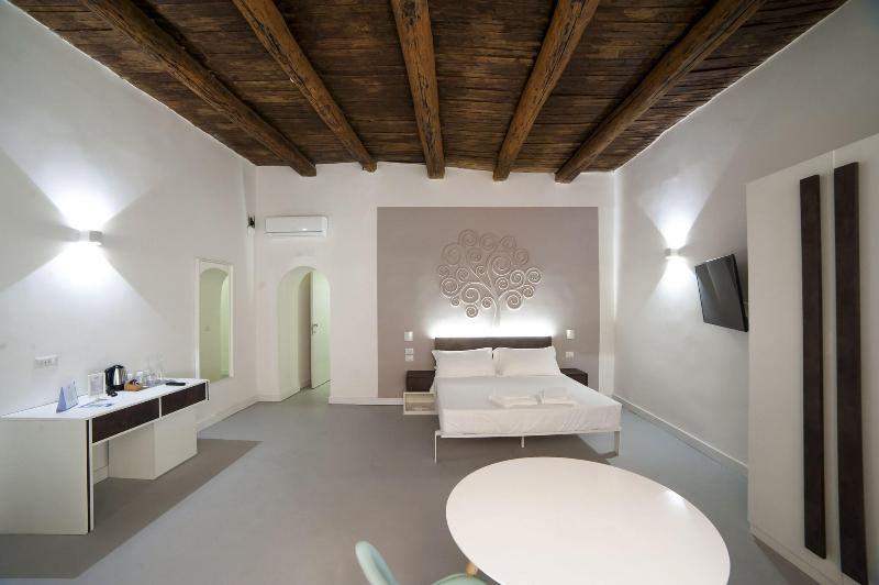 Dada Suite image