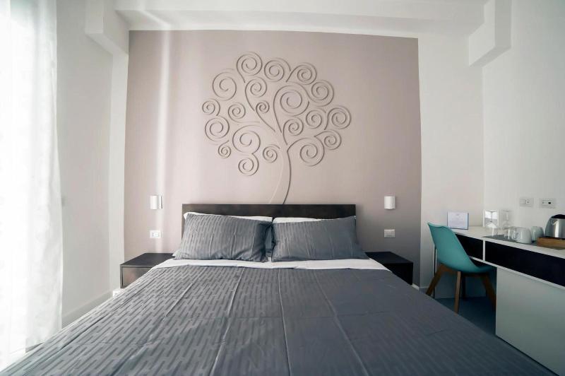 Dada Suite image