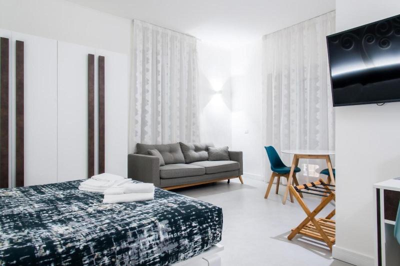 Dada Suite image