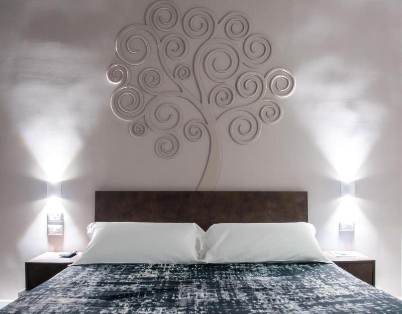 Dada Suite image