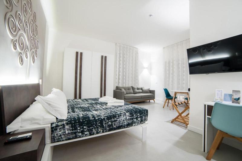 Dada Suite image