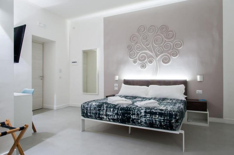 Dada Suite image