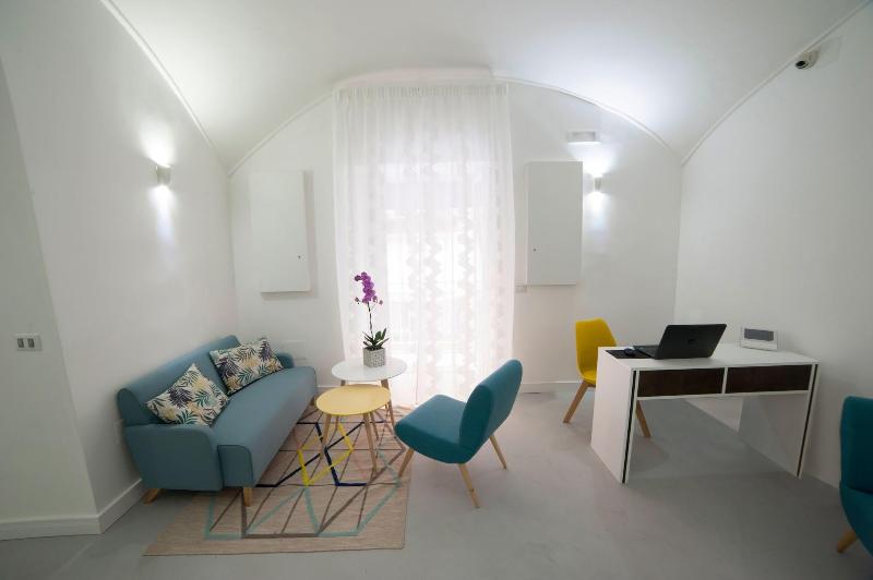 Dada Suite image