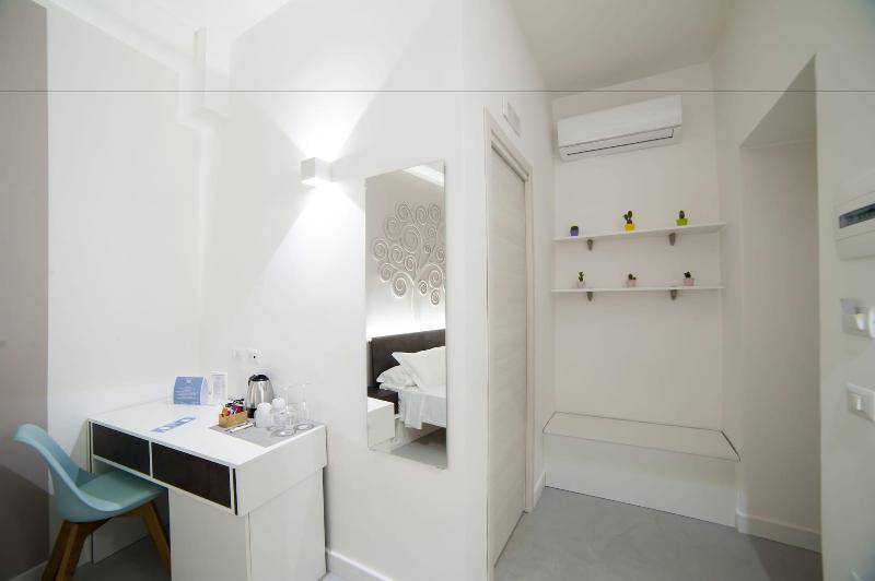 Dada Suite image