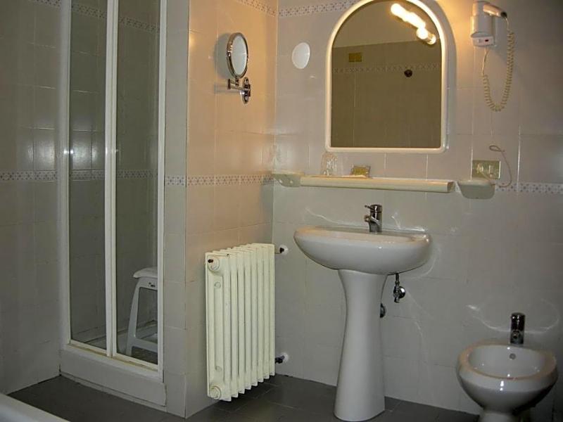 Hotel Fiordigigli image