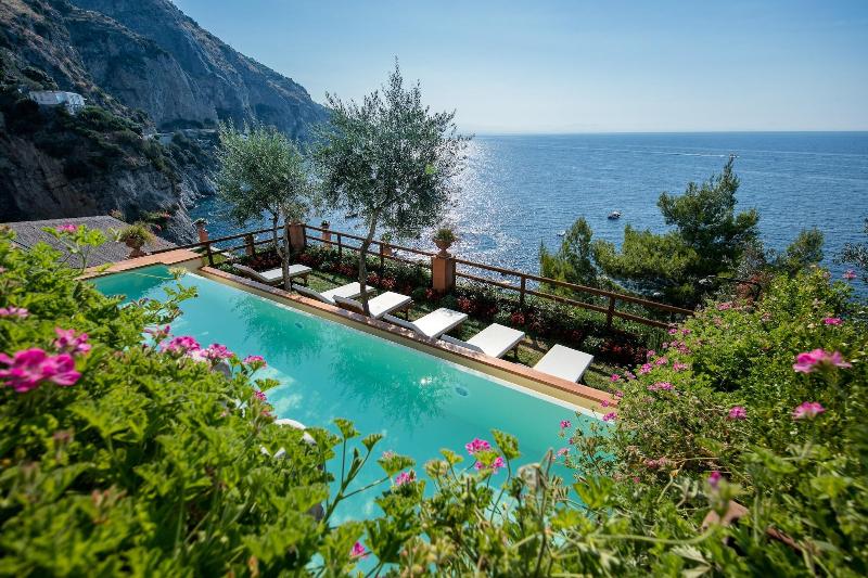 Villa Corallium image