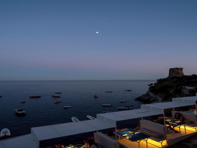 Villa Corallium image