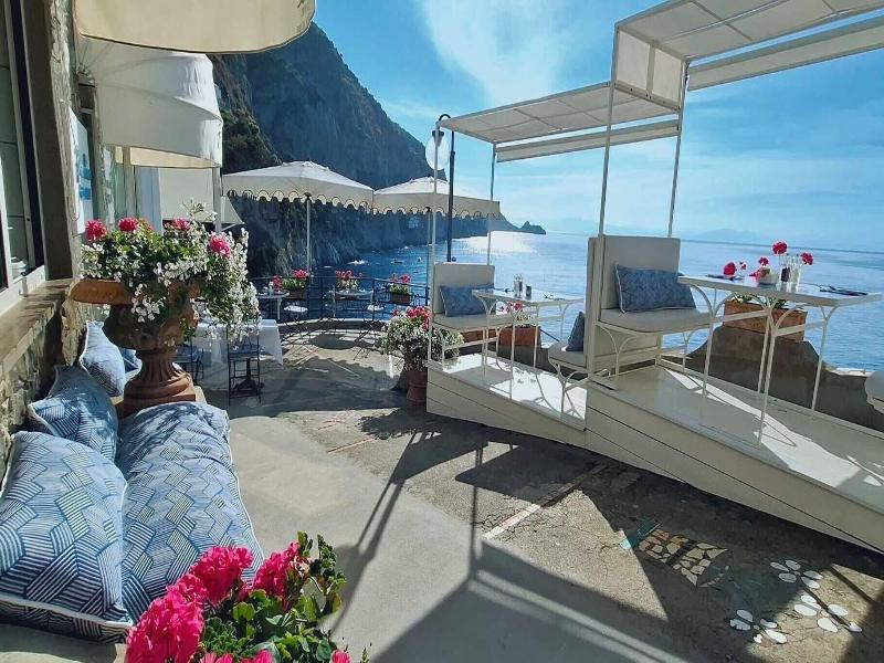 Villa Corallium image