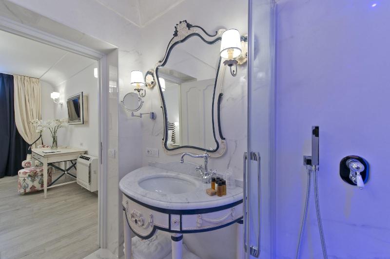 Villa Corallium image