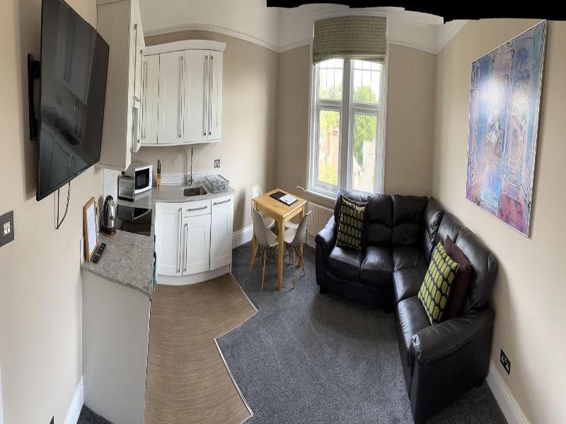 Alum Chine Beach House image