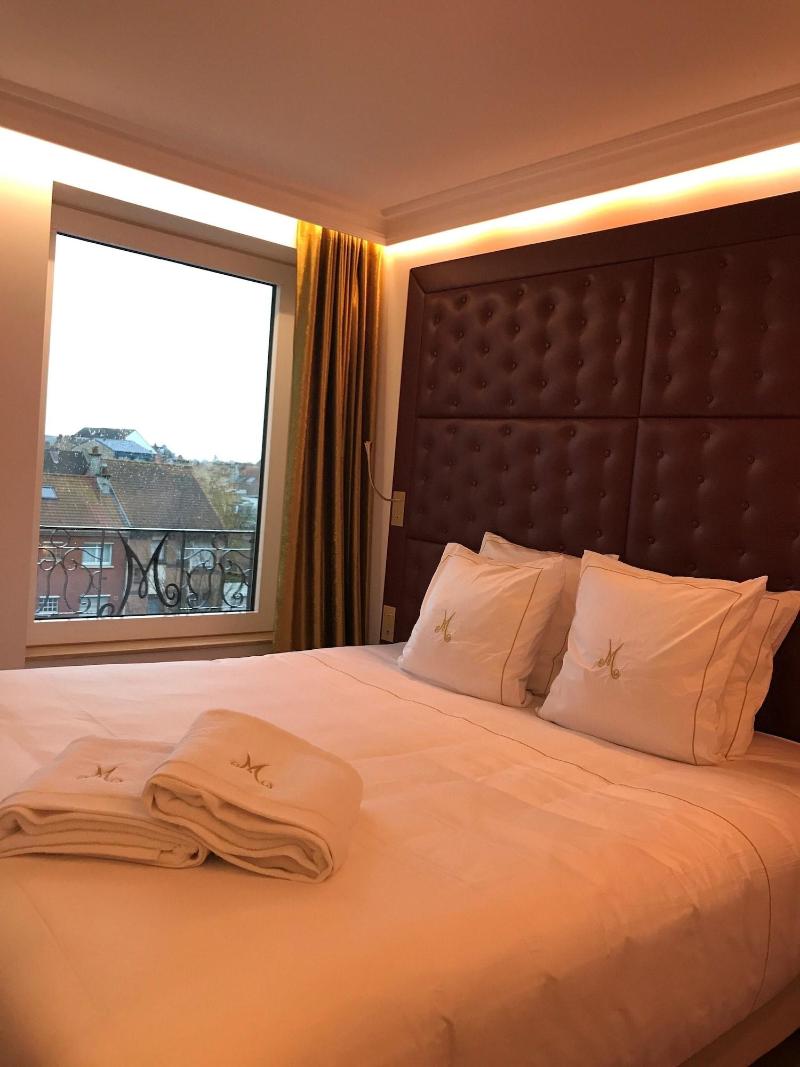 Hotel Merveilleux Côté Mer image