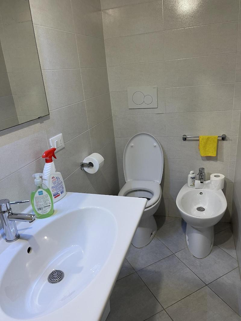 Harry's Guest House image