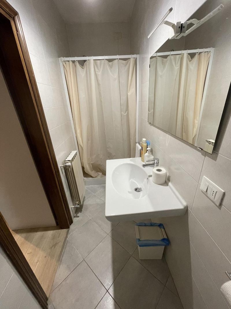 Harry's Guest House image