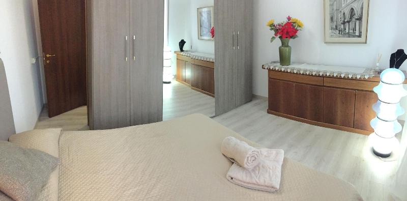 Harry's Guest House image