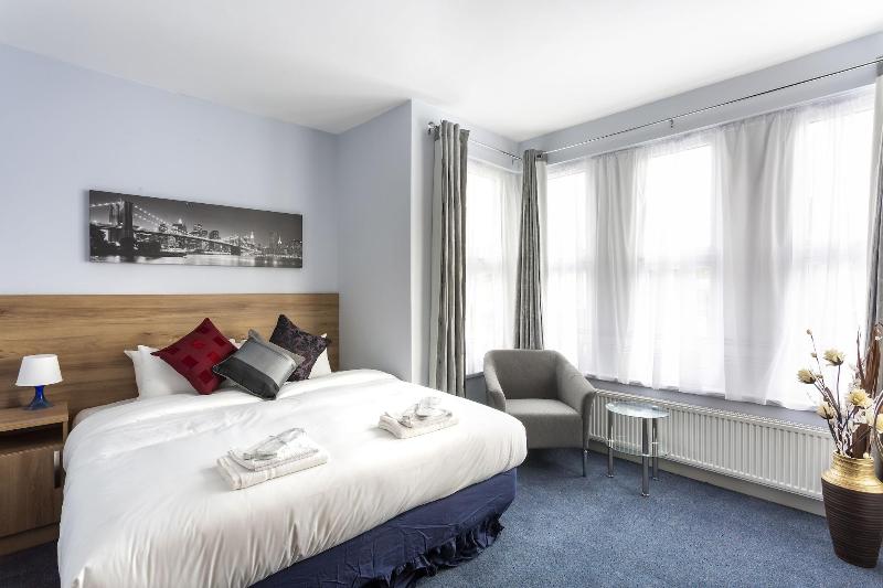 Wellesley Hotel image