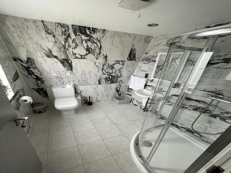 Ilford Hotel Goodmayes image