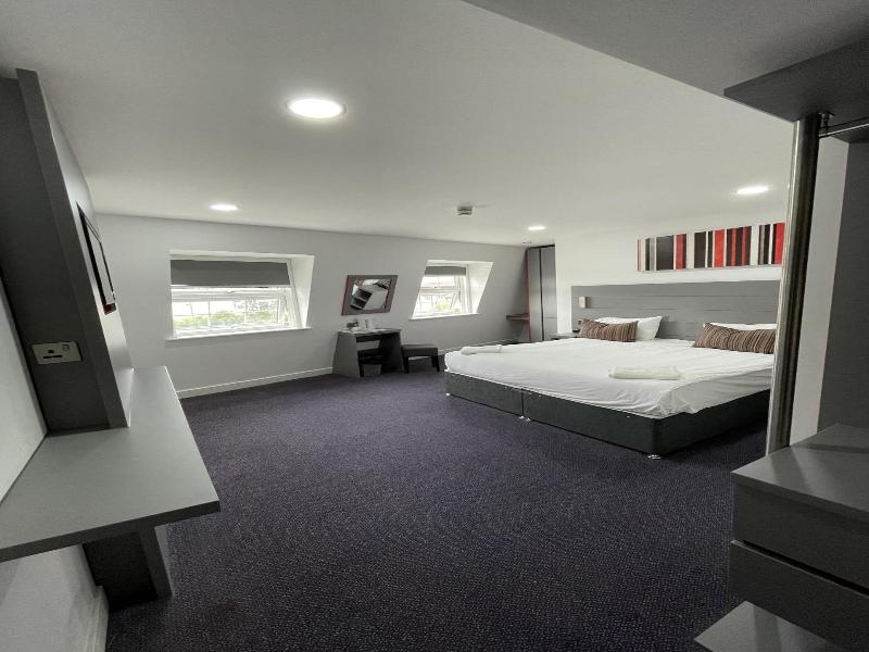 Ilford Hotel Goodmayes image