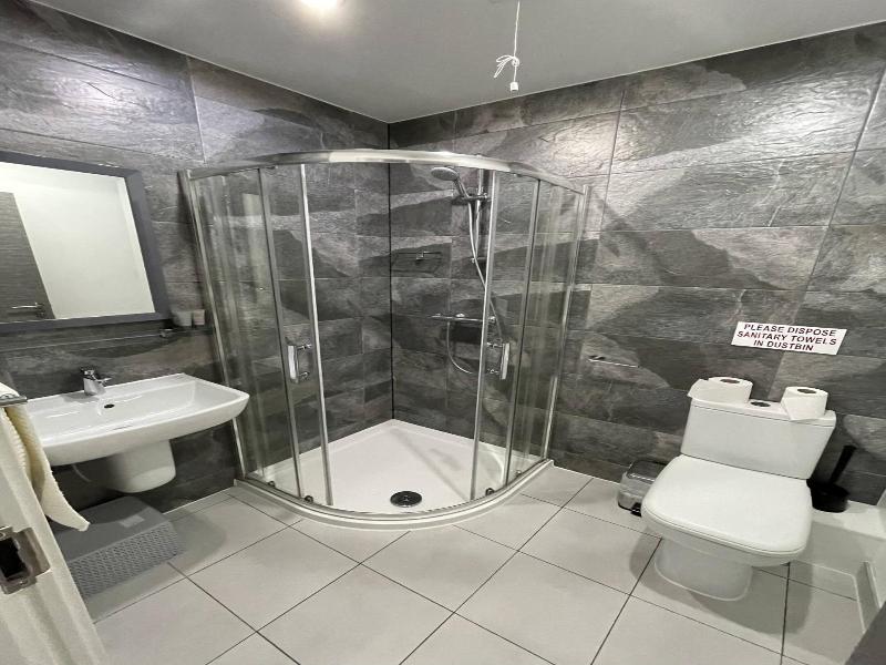 Ilford Hotel Goodmayes image