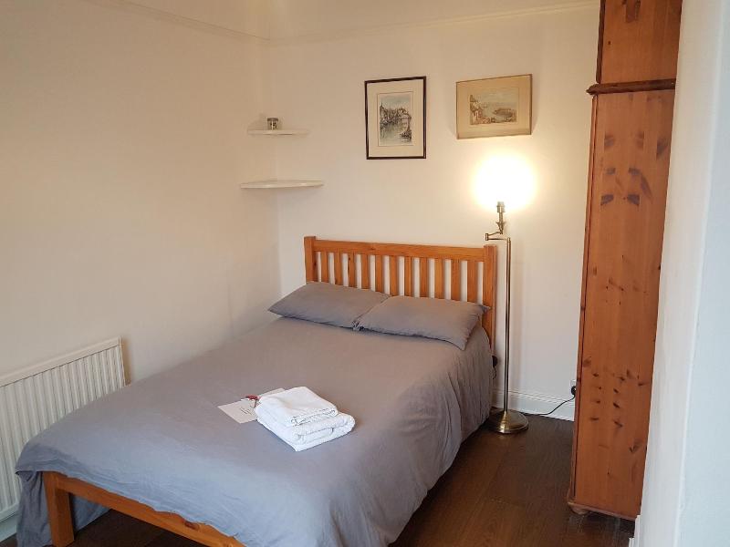 17 Chilswell Road image