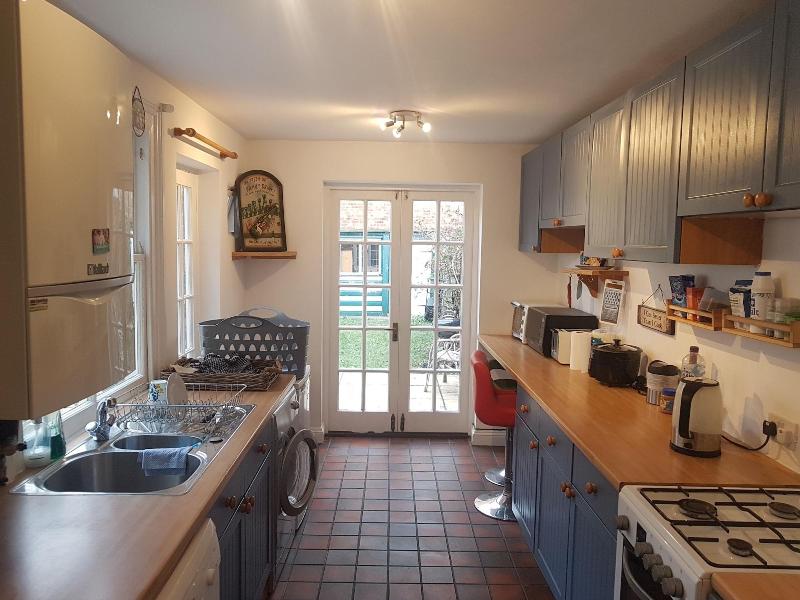 17 Chilswell Road image