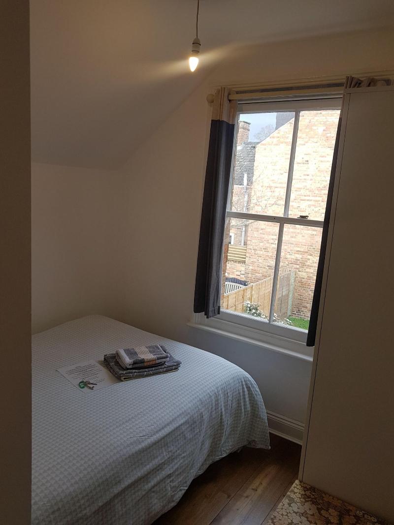 17 Chilswell Road image