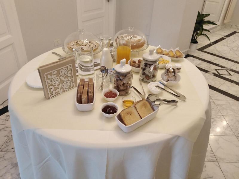 Compasso Suites image