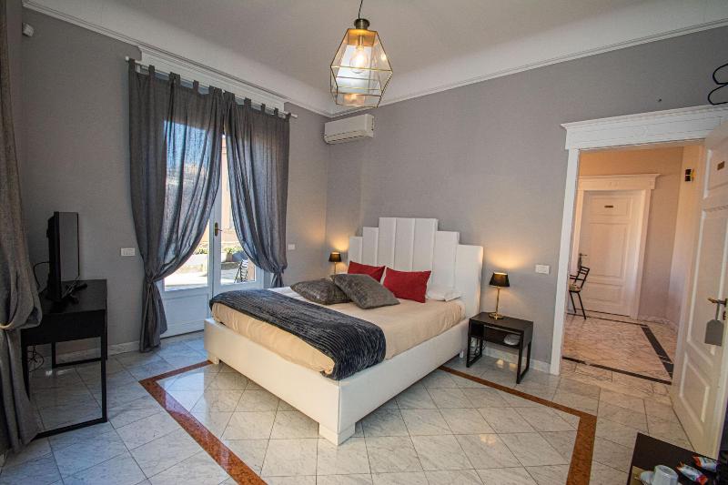 Compasso Suites image
