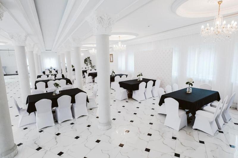 Hotel Groman image