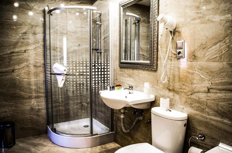 Hotel Groman image