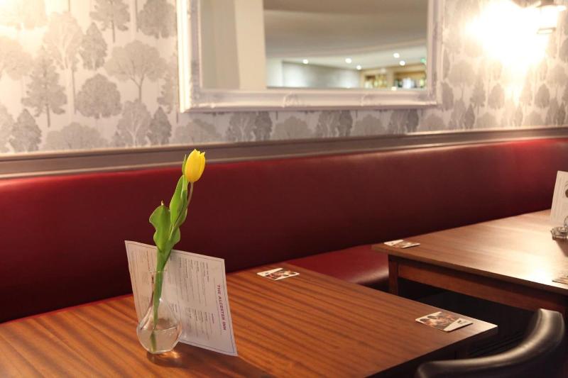 Alcester Inn image