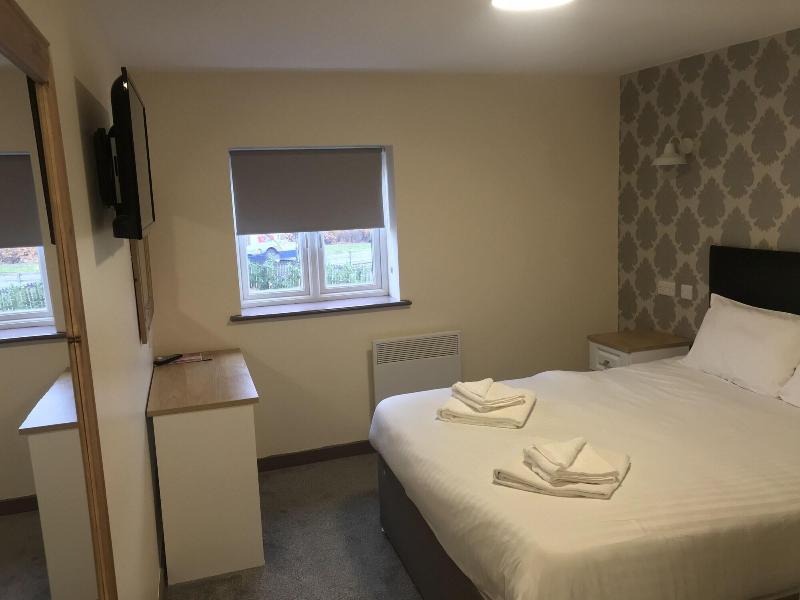 Alcester Inn image