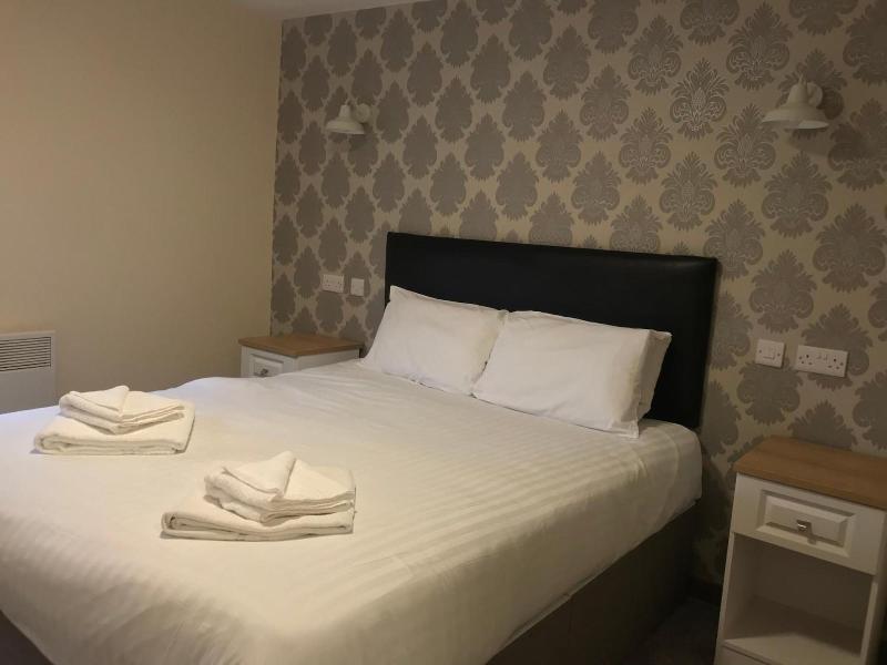 Alcester Inn image