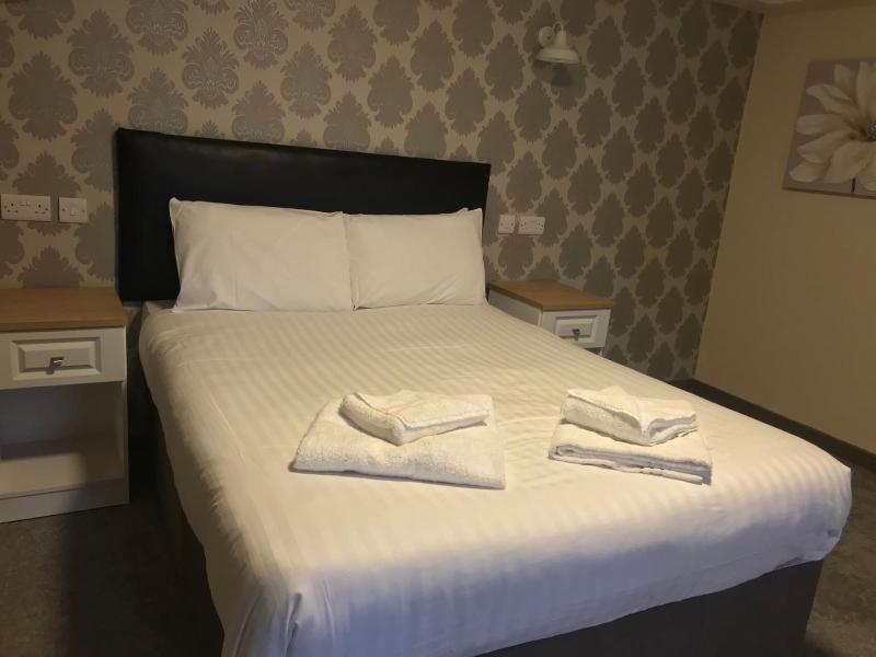 Alcester Inn image