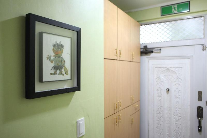 Hans House image