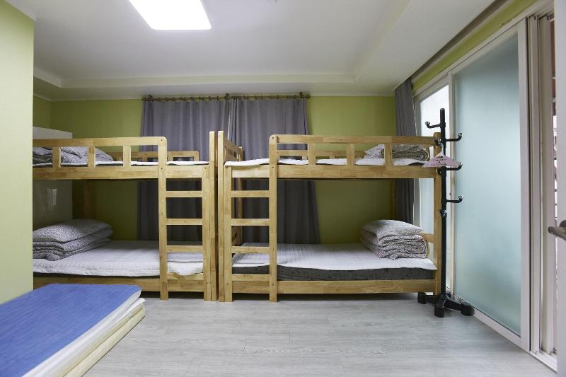 Hans House image