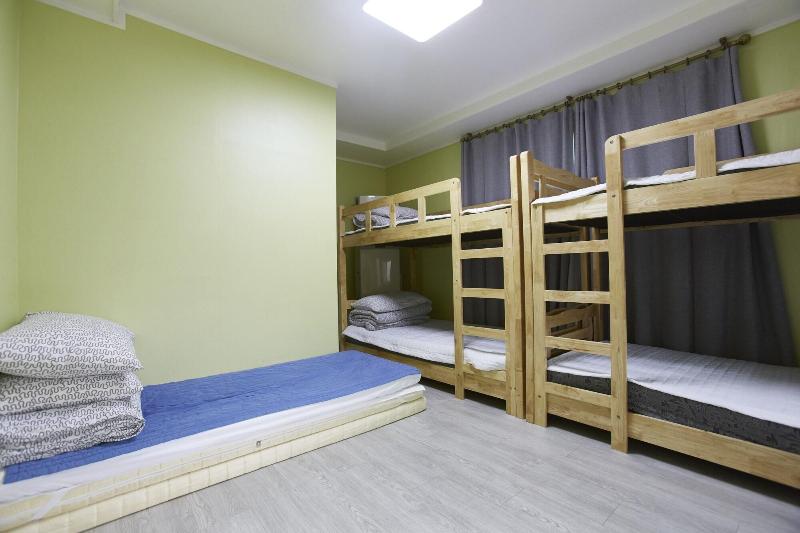 Hans House image