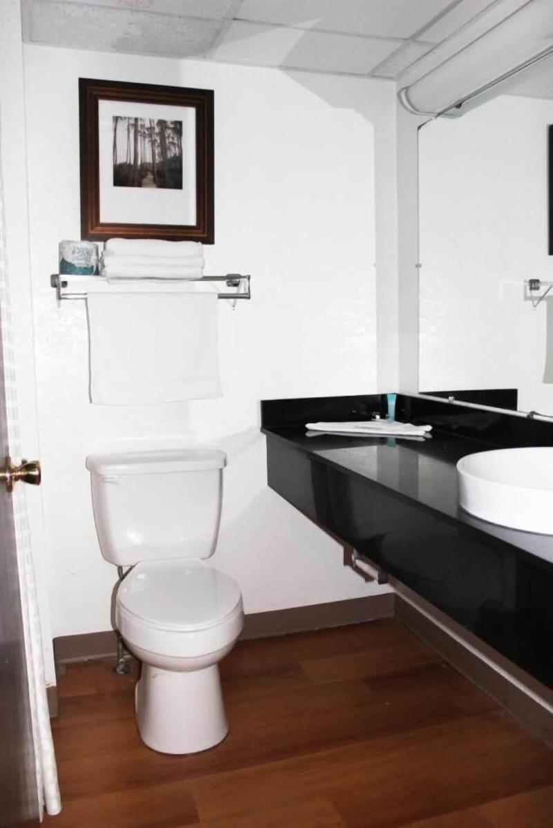 7 Boutique Hotel image