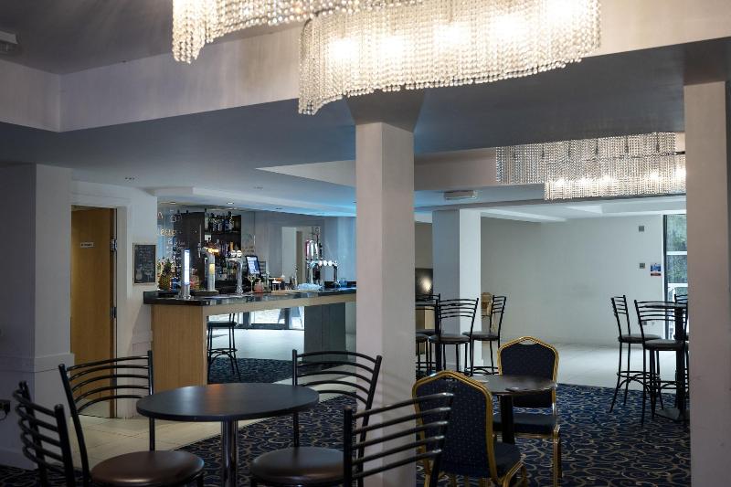 The R Inn Hotel image