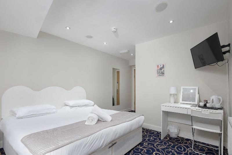 The R Inn Hotel image