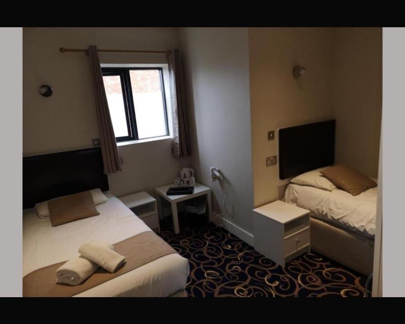 The R Inn Hotel image