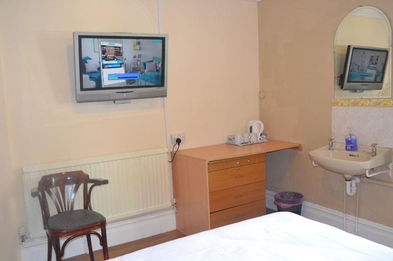 Glenfield Lodge Guest House image