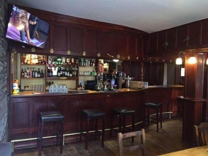 The Grapes Hotel image