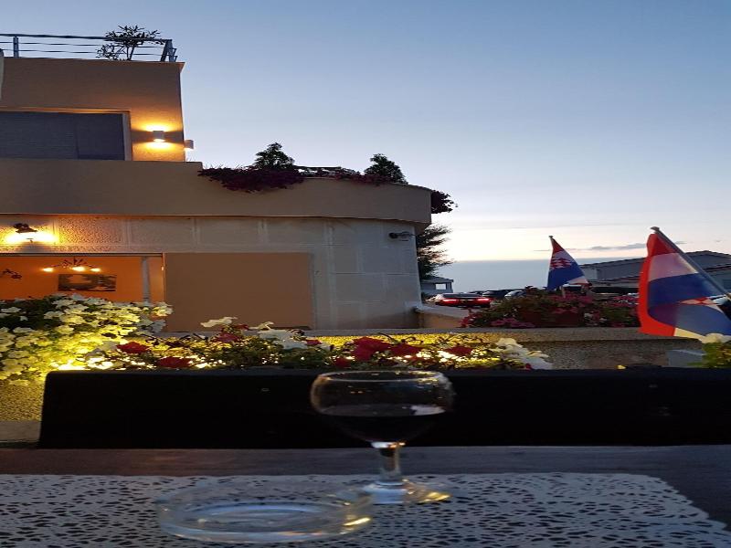 Guest House Revelin image