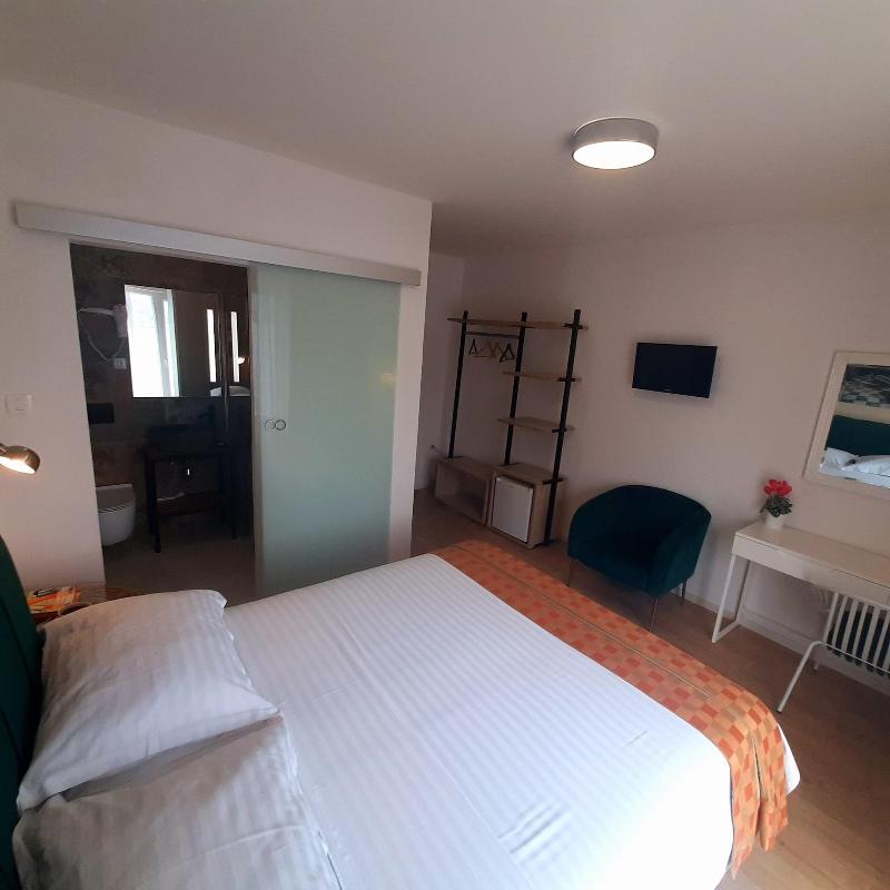 Guest House Revelin image